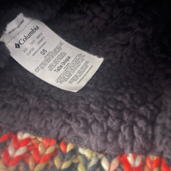 Columbia Beanie - Picture 3 of 3